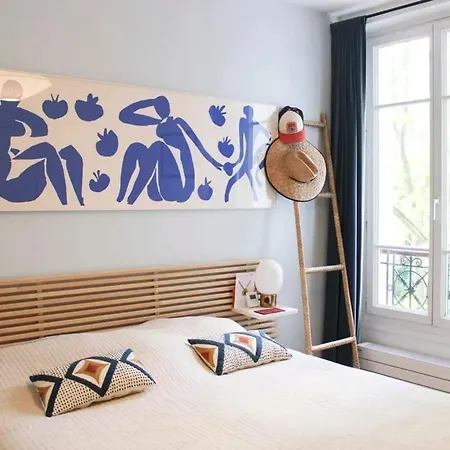 Beautiful Near Luxembourg Gardens Apartment Paris