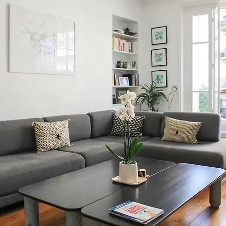 Beautiful Near Luxembourg Gardens Apartment Paris